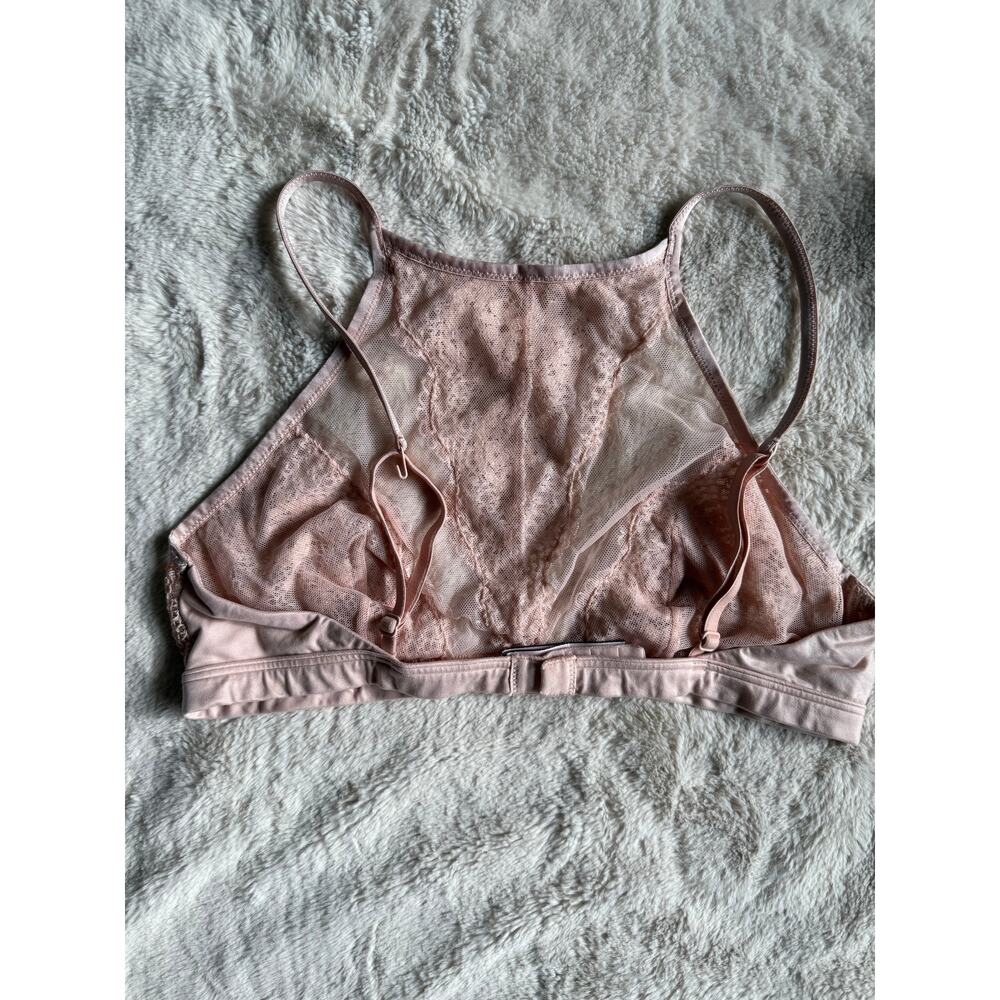 Victoria's Secret Body by Victoria Pink Lace Bralette Medium - Picture 2 of 3